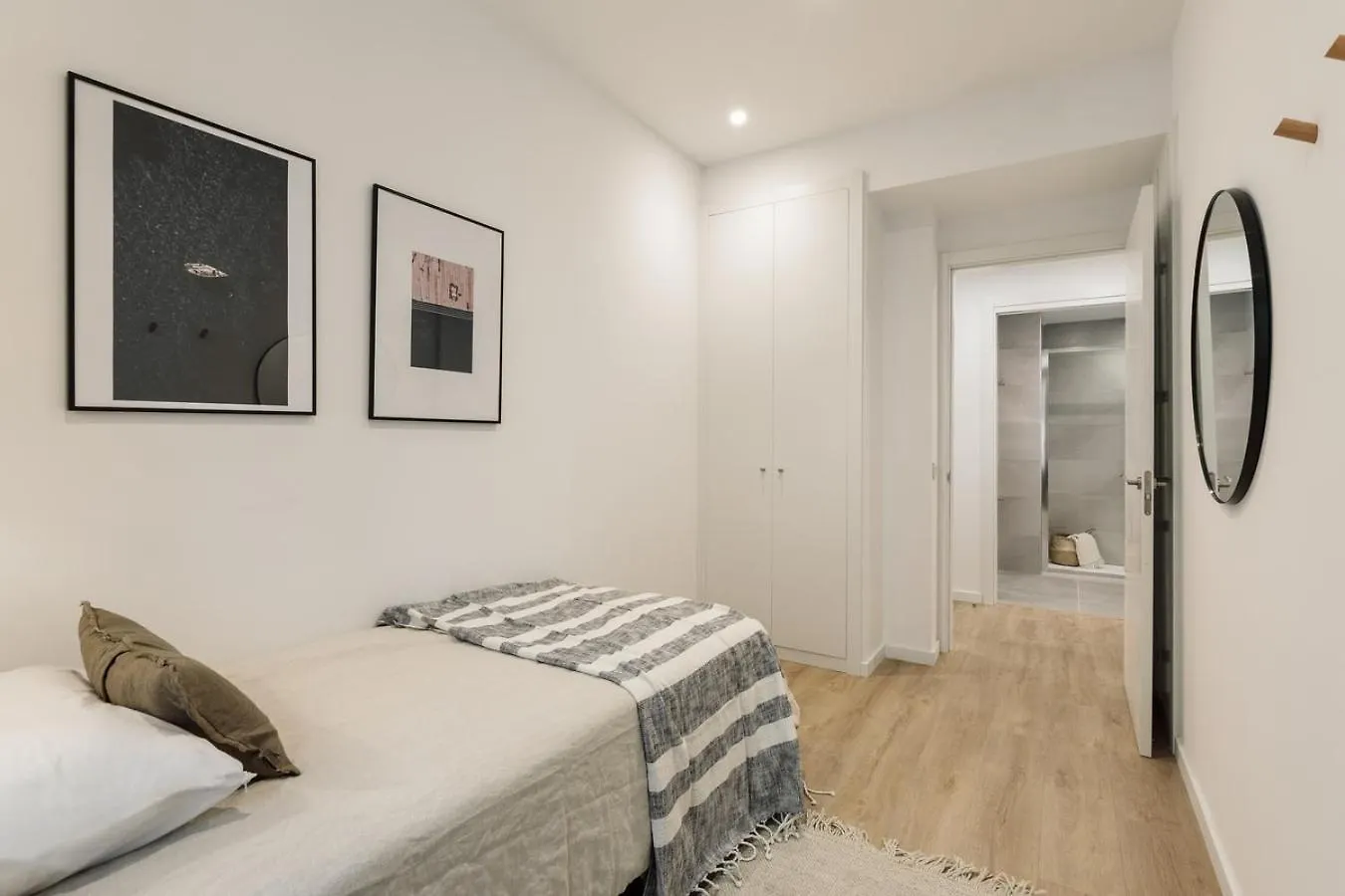 Apartment Cetara - 2 Bedrooms, Balcony And Terrace In Ciutat Vella Barcelona Spain